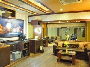 Hotel Vishwanath Варанаси Экстерьер фото