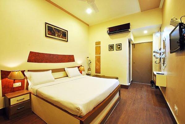 Hotel Vishwanath Варанаси Экстерьер фото